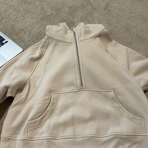 Lululemon scuba, beige